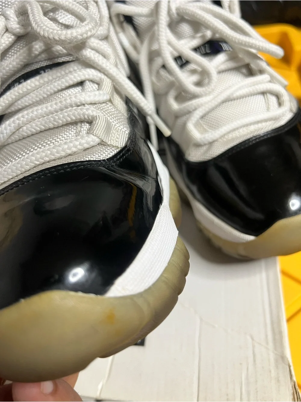 Air Jordan retro concord 11 2011 size 10.5